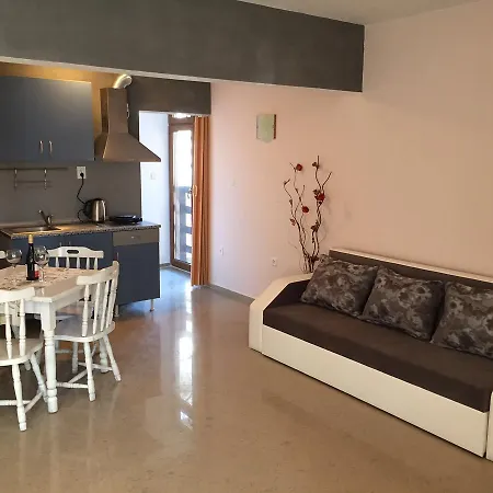 게스트하우스 Afrodita 2*