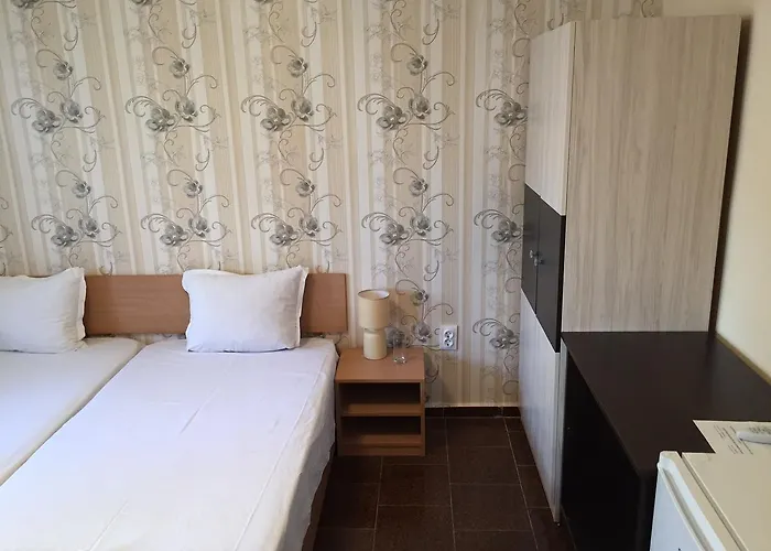 Afrodita 招待所 2*