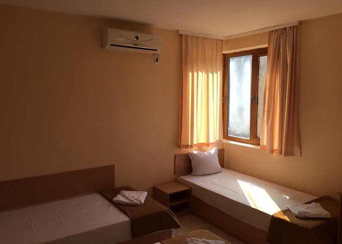 Afrodita 招待所 2*